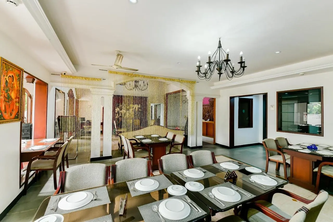 ***  Oyo 23587 M-Star Heritage Hotel P Ltd Коччи Индия