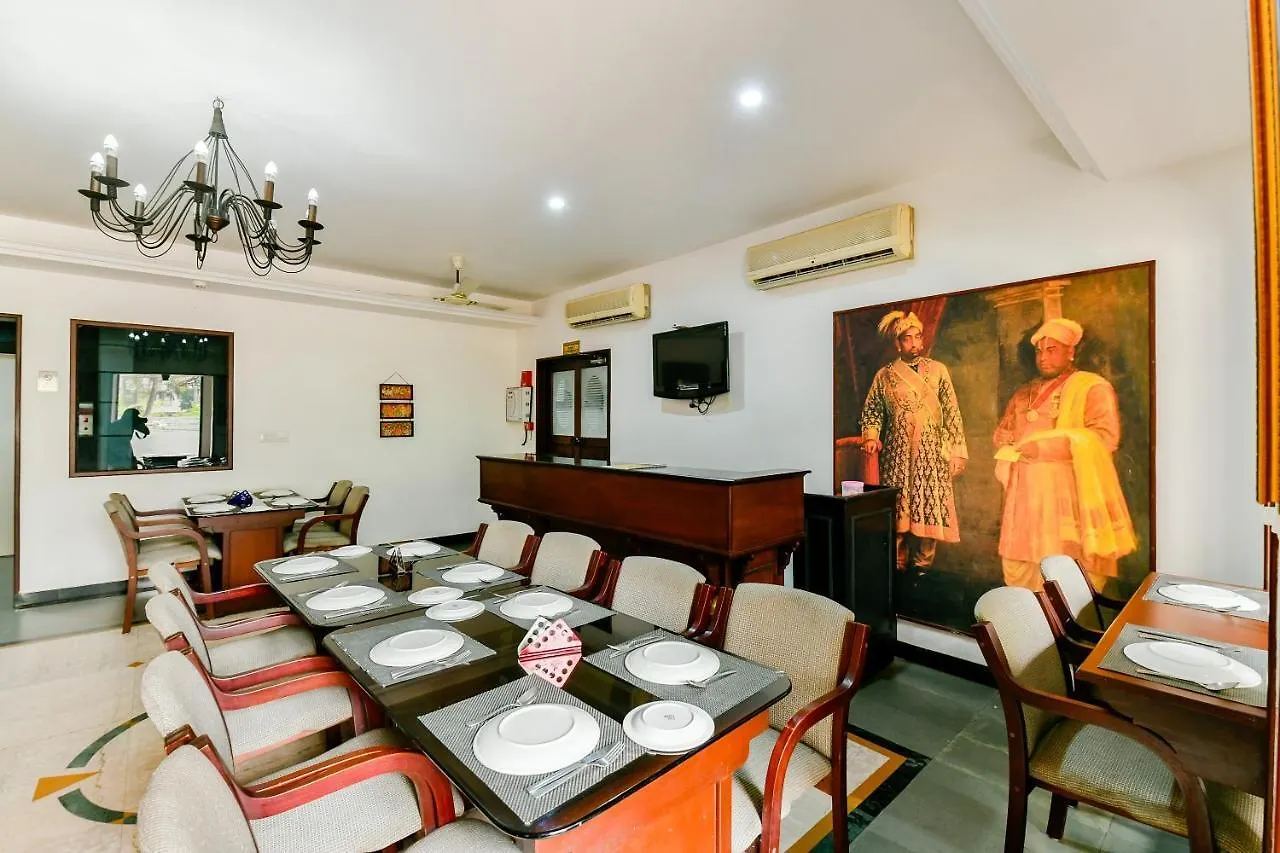 Oyo 23587 M-Star Heritage Hotel P Ltd Коччи
