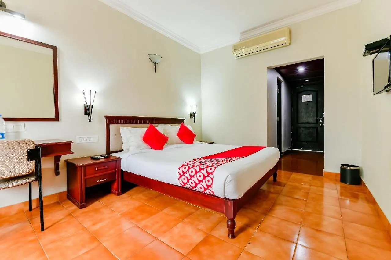 Oyo 23587 M-Star Heritage Hotel P Ltd Коччи 3*,