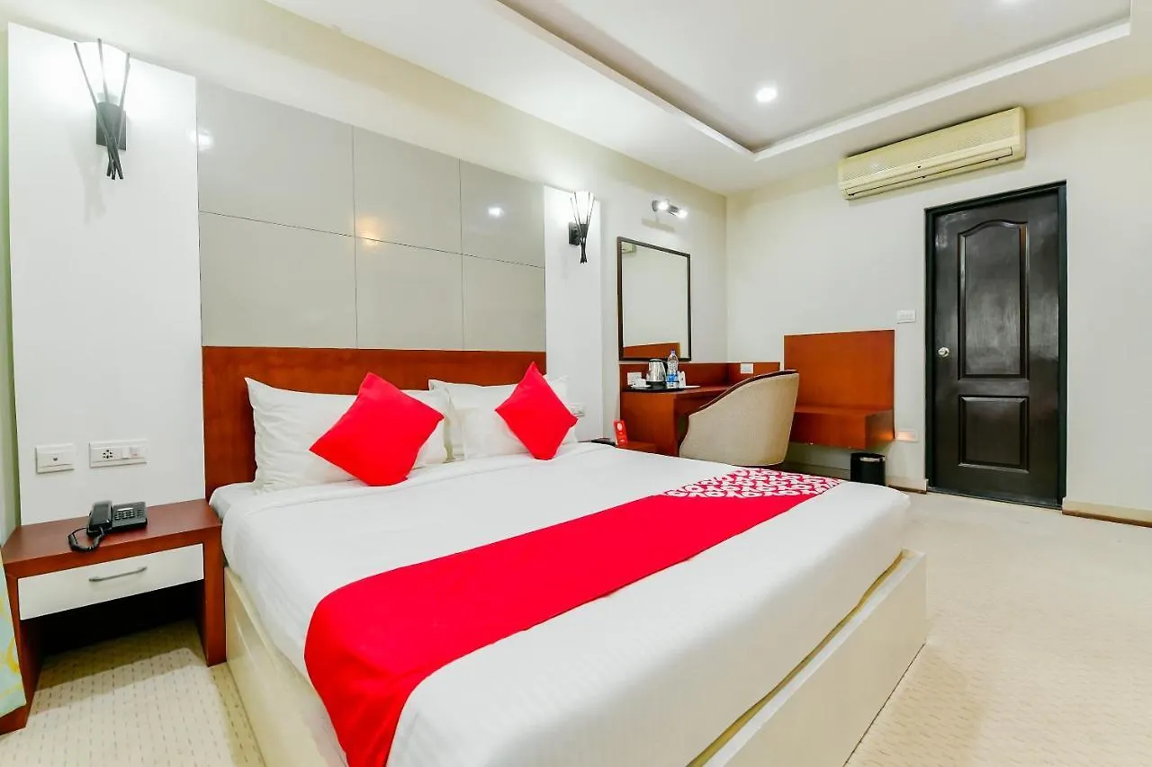 Oyo 23587 M-Star Heritage Hotel P Ltd Коччи