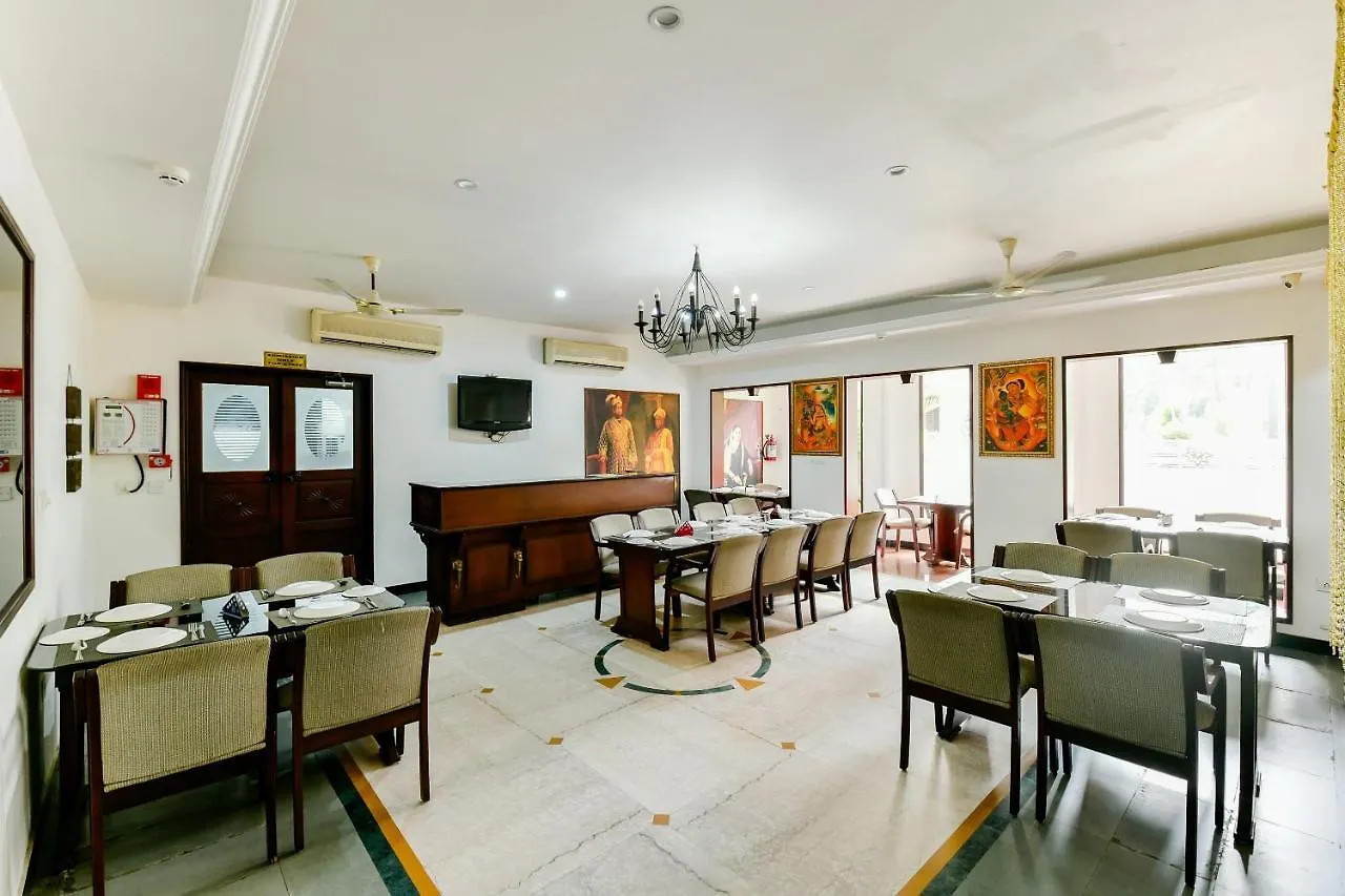 ***  Oyo 23587 M-Star Heritage Hotel P Ltd Коччи Индия